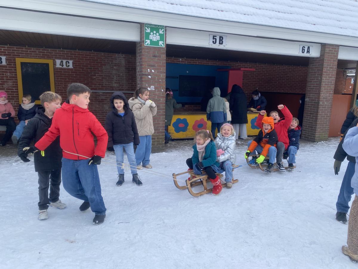 Kinderen in de sneeuw